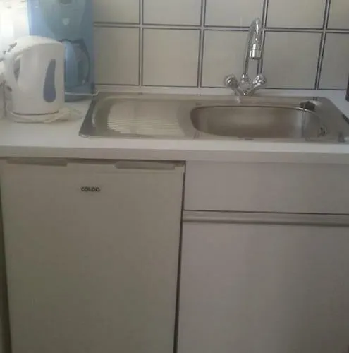 Les Fontaines Saint Leonard Apartment *